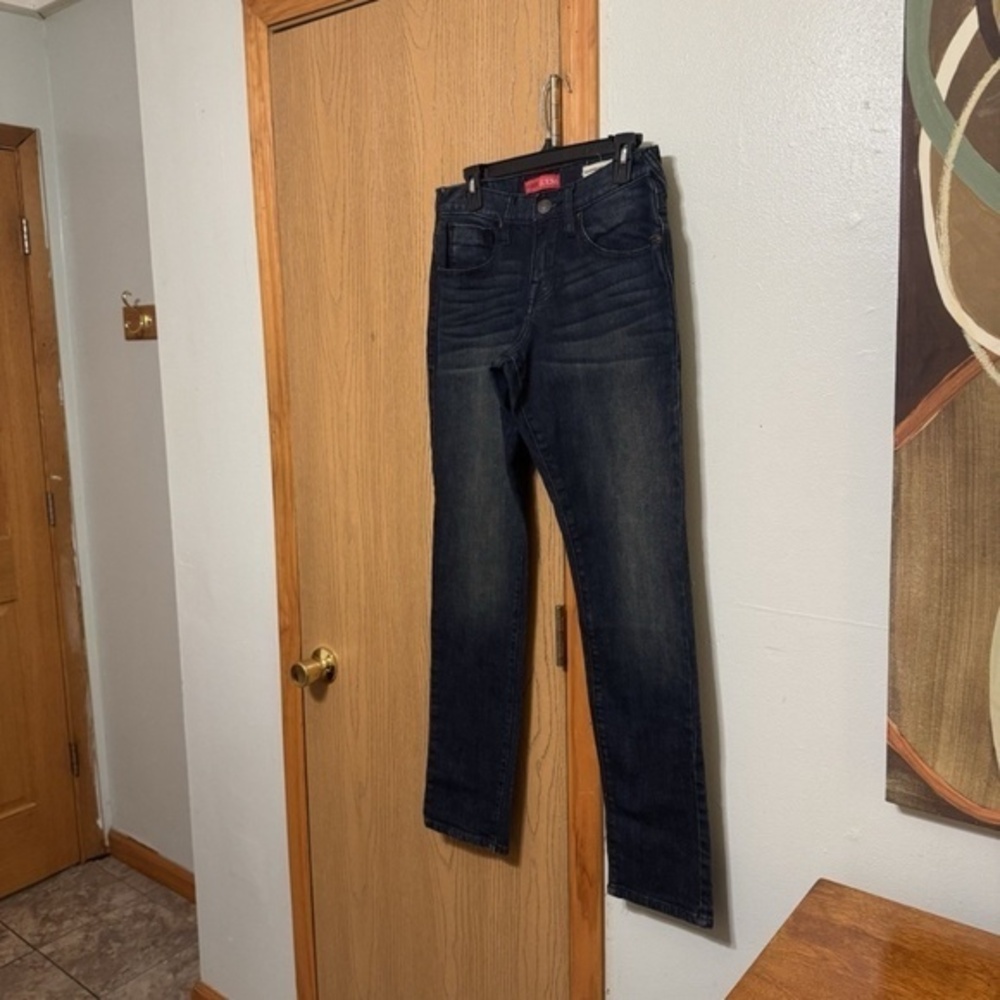 Guess "Halsted Fit" Size 29x32 Dark Wash Medium Rise Tapered Slim Fit Jeans